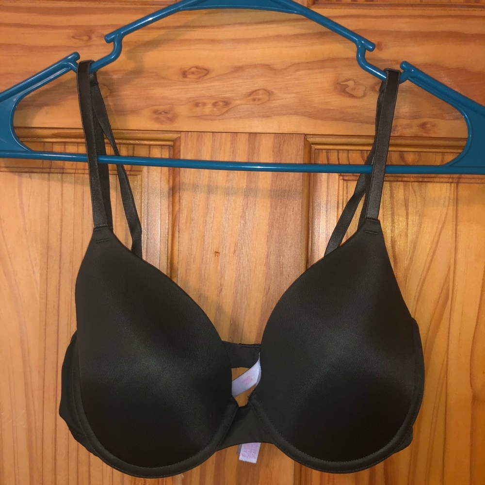PINK Victoria Secret T-Shirt Bra Size 32D